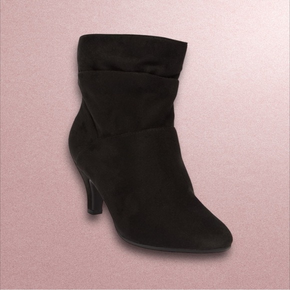 Comfortview Kourt Faux Suede Bootie - Size 9w. New in box! - Picture 5 of 6